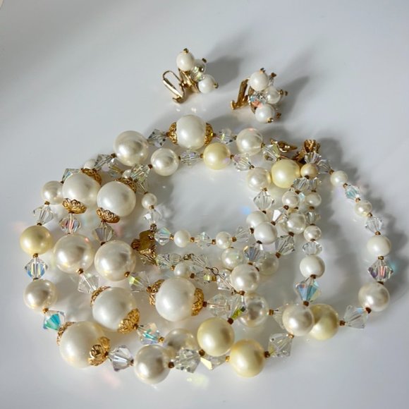 Vintage Vendome 3 Strand Faux Pearl AB Crystal Gold Filigree Necklace Earrings - Picture 15 of 15